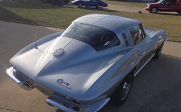Chevrolet-Corvette-1965-Coupe-8