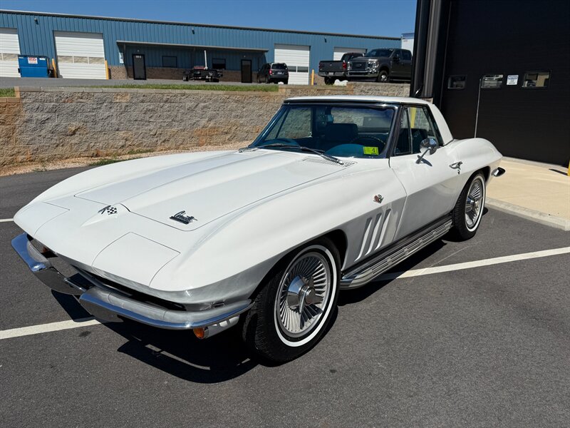 Chevrolet-Corvette-1966-18