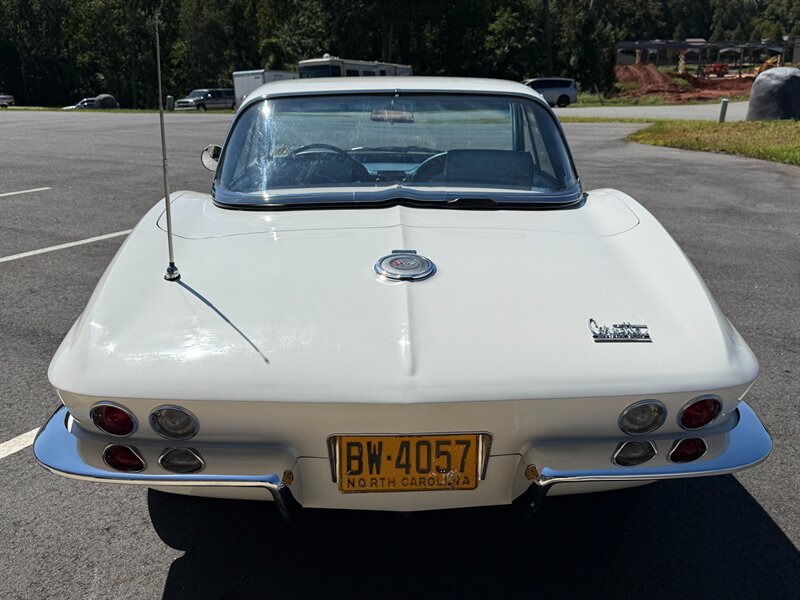 Chevrolet-Corvette-1966-21