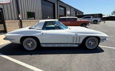 Chevrolet-Corvette-1966-23