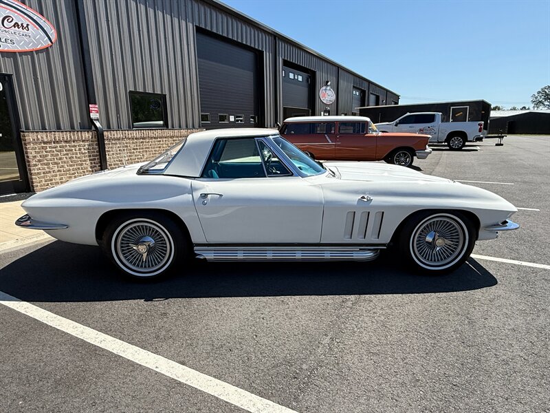 Chevrolet-Corvette-1966-23