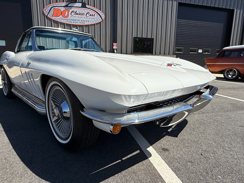 Chevrolet-Corvette-1966-25