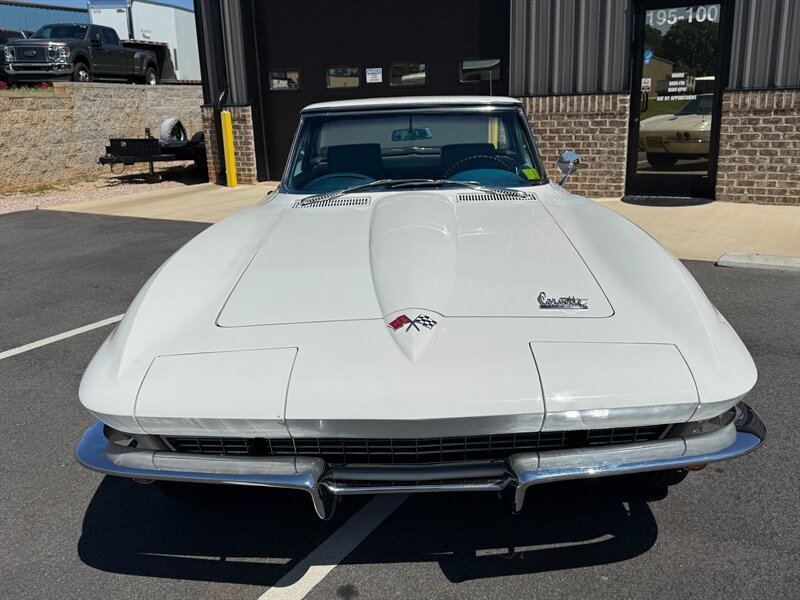 Chevrolet-Corvette-1966-3