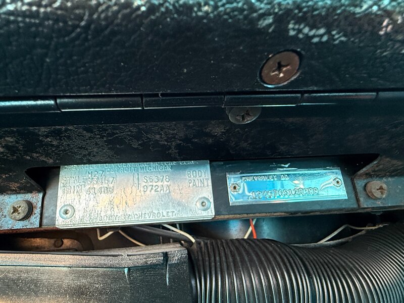 Chevrolet-Corvette-1966-30