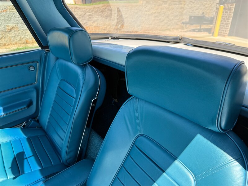 Chevrolet-Corvette-1966-33