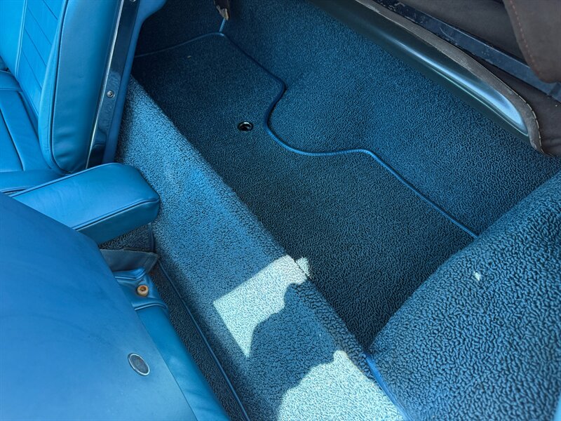 Chevrolet-Corvette-1966-34