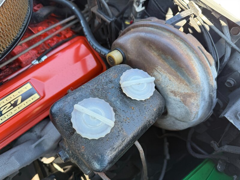 Chevrolet-Corvette-1966-35