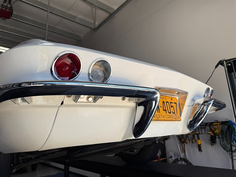 Chevrolet-Corvette-1966-47