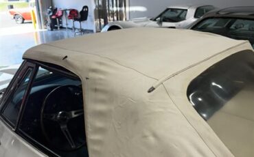 Chevrolet-Corvette-1966-5