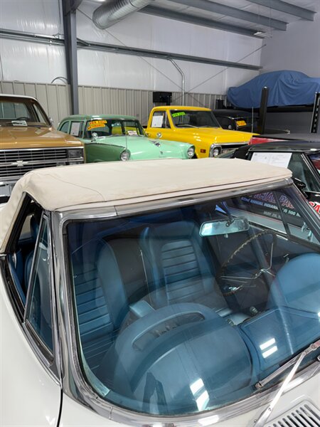 Chevrolet-Corvette-1966-7