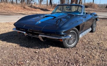 Chevrolet-Corvette-1966-Convertible-1