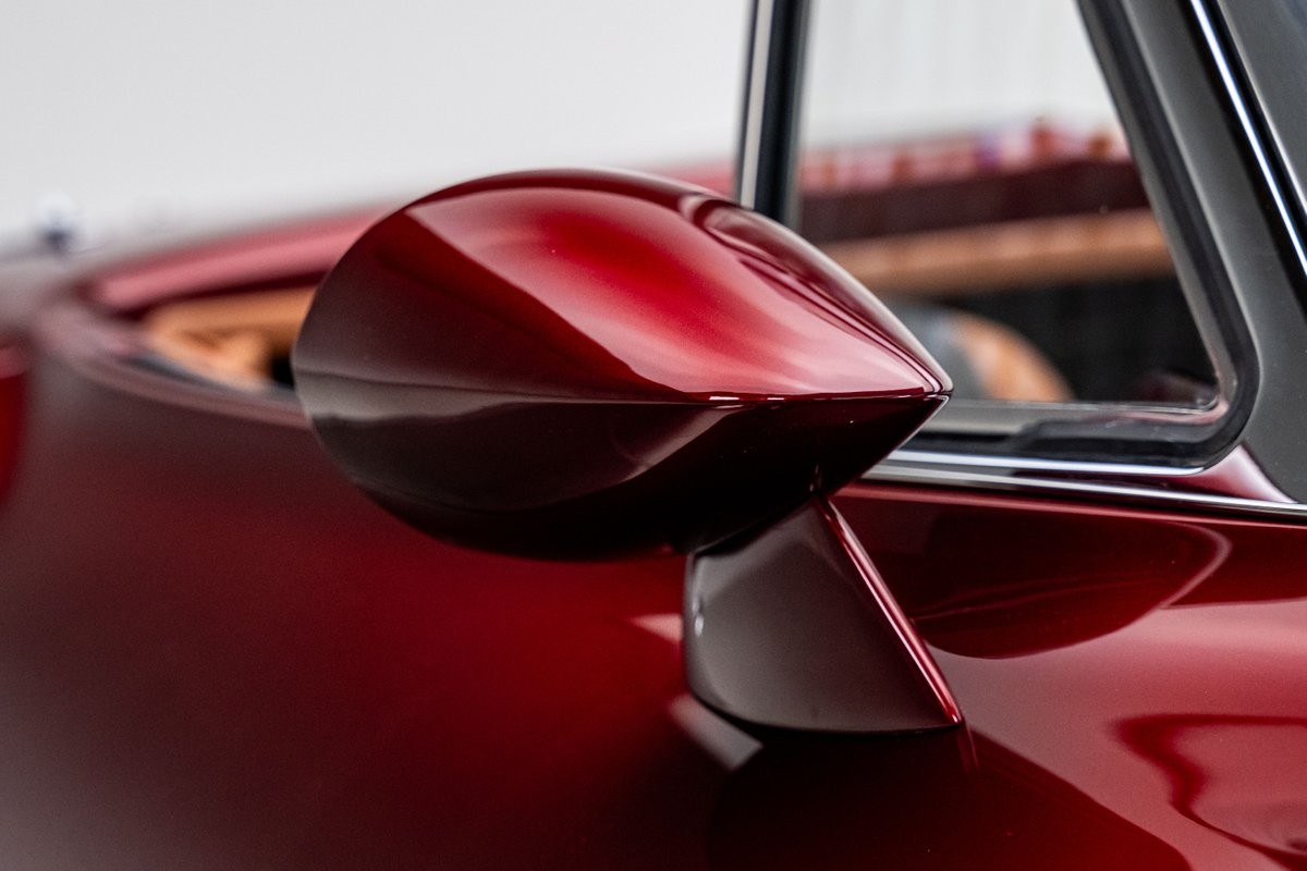 Chevrolet-Corvette-1966-Convertible-14