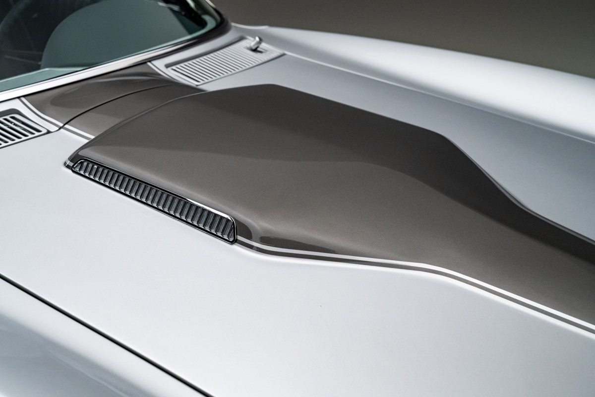 Chevrolet-Corvette-1966-Convertible-15