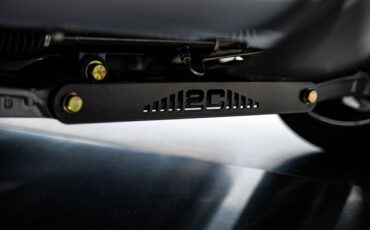 Chevrolet-Corvette-1966-Convertible-17