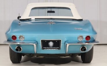 Chevrolet-Corvette-1966-Convertible-17