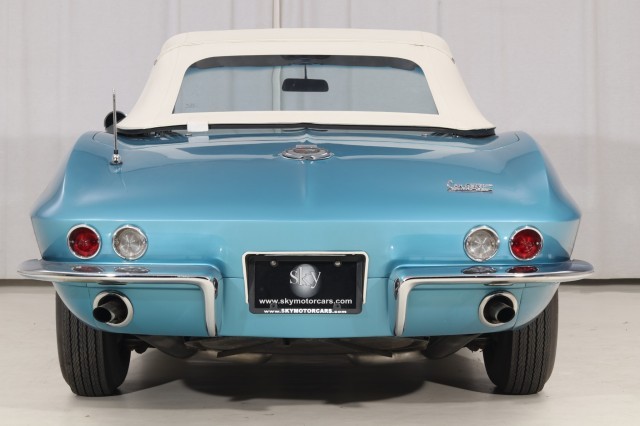 Chevrolet-Corvette-1966-Convertible-17