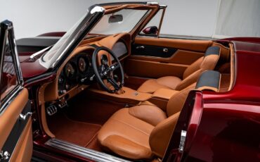 Chevrolet-Corvette-1966-Convertible-2