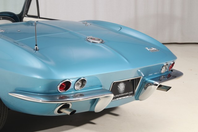Chevrolet-Corvette-1966-Convertible-20