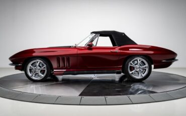 Chevrolet-Corvette-1966-Convertible-21