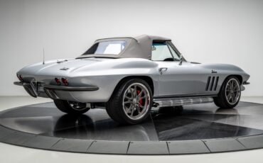 Chevrolet-Corvette-1966-Convertible-22