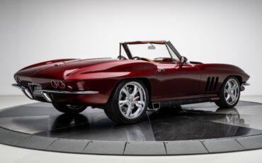Chevrolet-Corvette-1966-Convertible-23