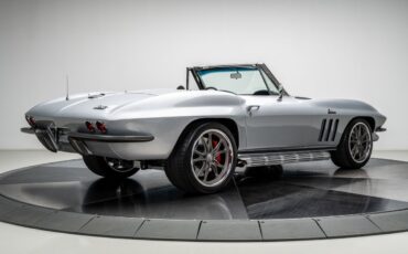 Chevrolet-Corvette-1966-Convertible-23