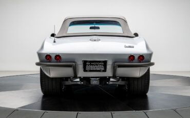 Chevrolet-Corvette-1966-Convertible-24