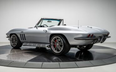 Chevrolet-Corvette-1966-Convertible-27