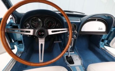 Chevrolet-Corvette-1966-Convertible-34