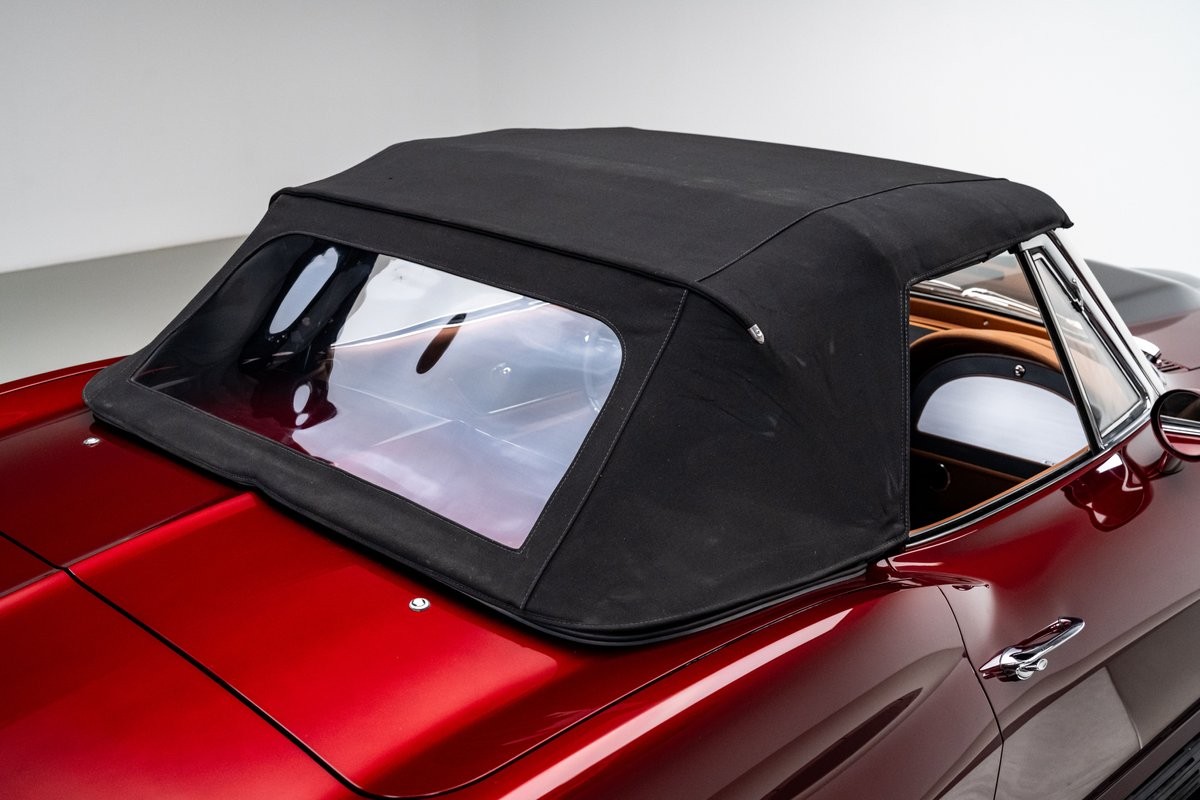 Chevrolet-Corvette-1966-Convertible-36