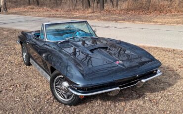 Chevrolet-Corvette-1966-Convertible-4