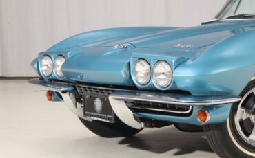 Chevrolet-Corvette-1966-Convertible-5