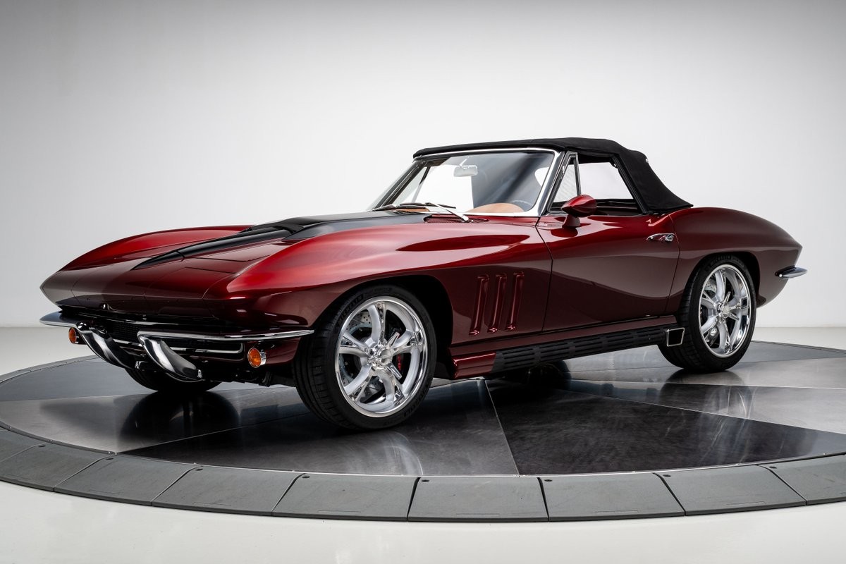 Chevrolet-Corvette-1966-Convertible-5