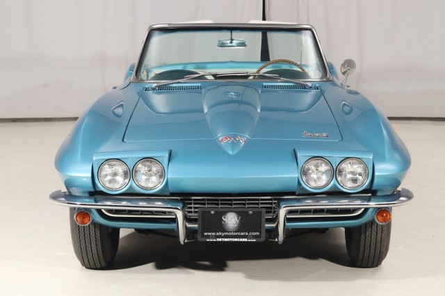 Chevrolet-Corvette-1966-Convertible-7