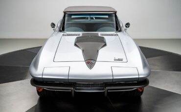 Chevrolet-Corvette-1966-Convertible-8