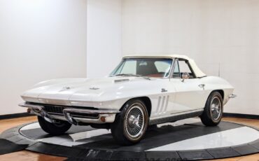 Chevrolet-Corvette-1966-Convertible-9
