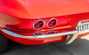 Chevrolet-Corvette-1966-Coupe-11