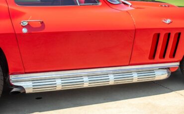 Chevrolet-Corvette-1966-Coupe-15