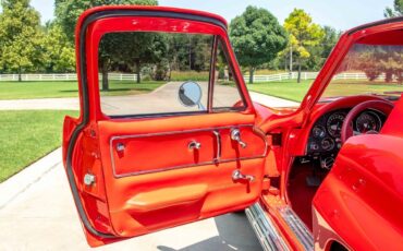 Chevrolet-Corvette-1966-Coupe-18