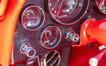 Chevrolet-Corvette-1966-Coupe-23