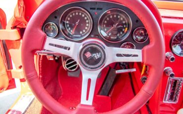 Chevrolet-Corvette-1966-Coupe-25