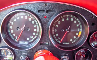 Chevrolet-Corvette-1966-Coupe-26