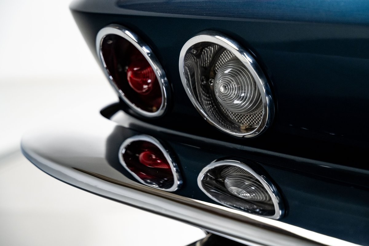 Chevrolet-Corvette-1966-Coupe-27