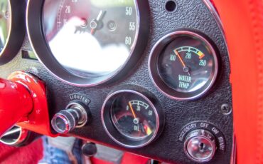 Chevrolet-Corvette-1966-Coupe-27