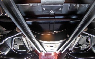 Chevrolet-Corvette-1966-Coupe-37