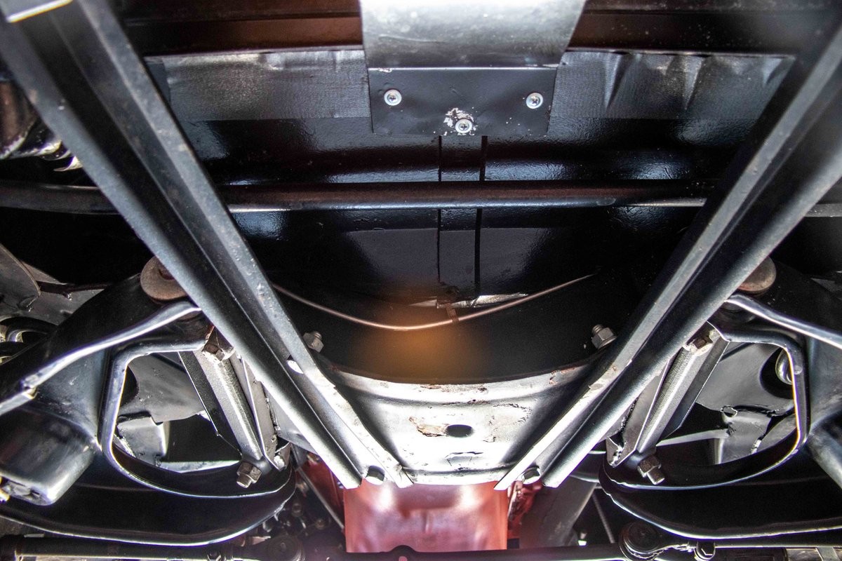 Chevrolet-Corvette-1966-Coupe-37