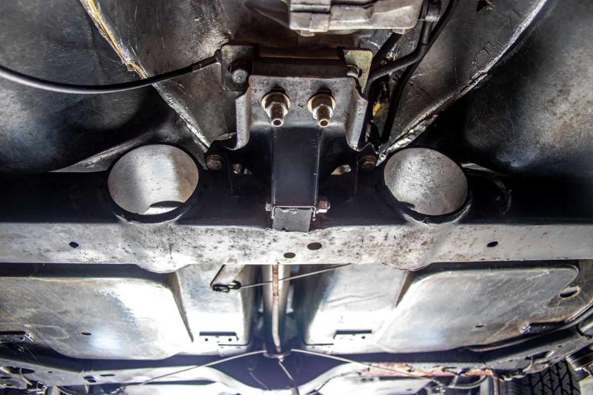 Chevrolet-Corvette-1966-Coupe-38