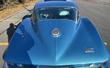 Chevrolet-Corvette-1966-Coupe-6