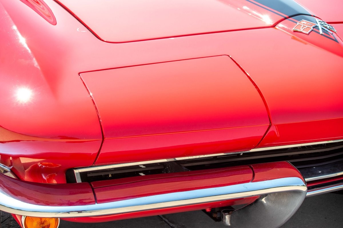 Chevrolet-Corvette-1966-Coupe-7