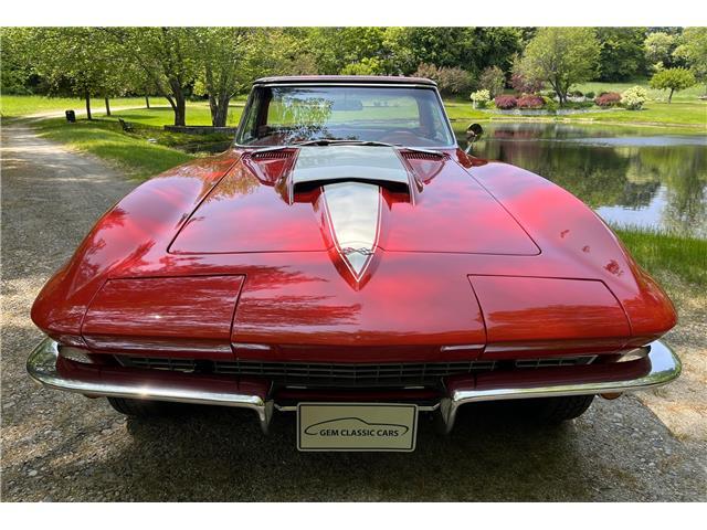 Chevrolet-Corvette-1967-CONVT-1